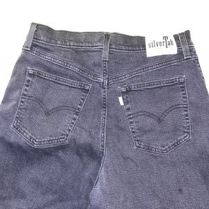 Levi’s Silver tab mom Jean Size 31 Vintage 90s Y2K  Style